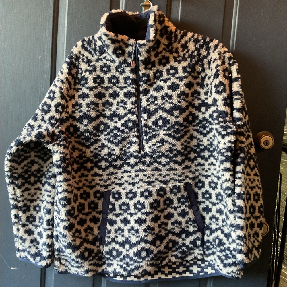Vineyard vines Sherpa popover blue white top NWTs